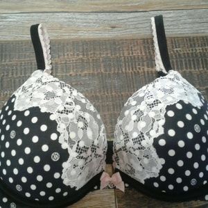 Victoria's Secret Body by Victoria push up
